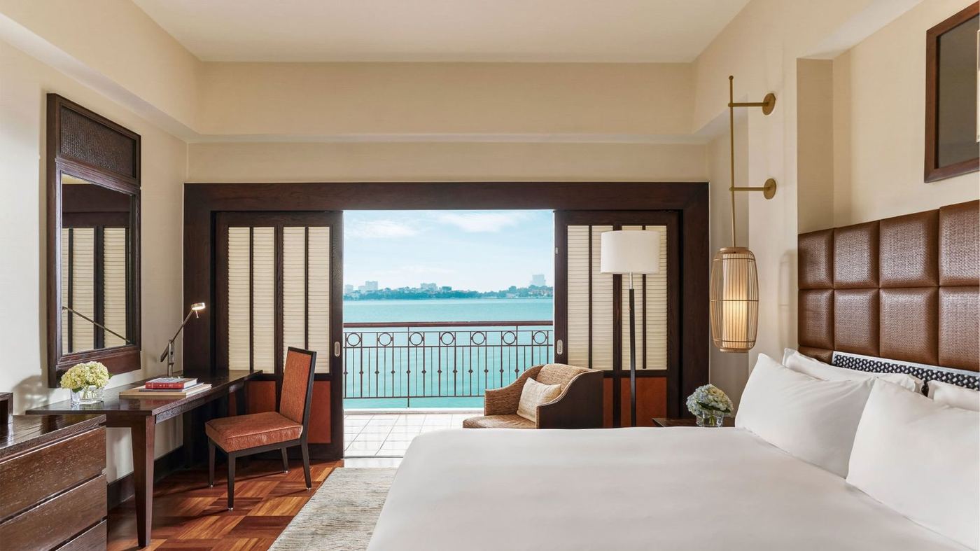 Classic Overwater Room (43 m²)