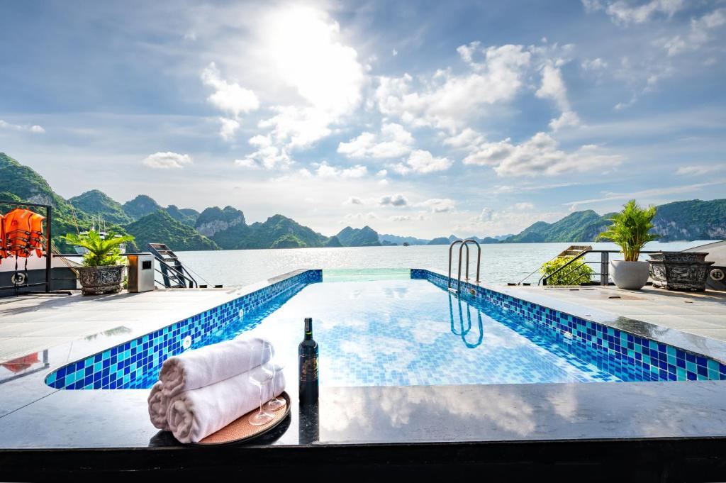 Venus Cruises Halong Bay, תמונה 7